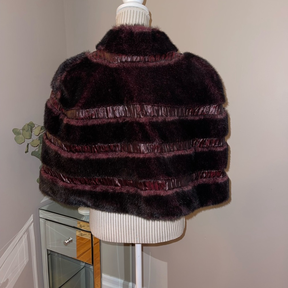 Svetlana Faux Fur Shawl - Picture 2 of 2